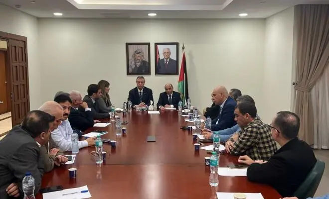 تفاصيل لقاء وزير النقل الفلسطيني مع ممثلي القطاع الخاص في غزة بالقاهرة