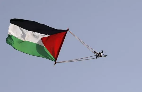 الكنيست يناقش قانون منع رفع الأعلام الفلسطينية
