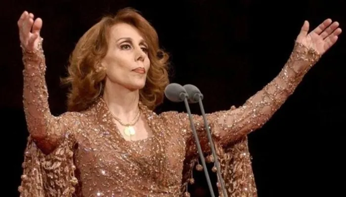 أيقونة الغناء “فيروز” تنير سماء العراق في معرض الكتاب