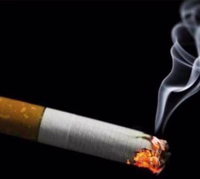 التجار يرفعون أسعار السجائر دون قرار رسمي