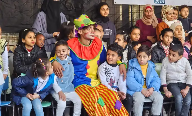 انطلاق احتفال مدرسة “أرقام وحروف” في المغازي