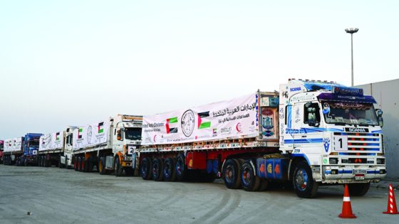 قوافل مساعدات إماراتية تصل قطاع غزة ضمن عملية “الفارس الشهم ”