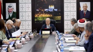 الحكومة الفلسطينية : جاهزون لتنفيذ خطة التعافي في غزة والدعم الدولي يجب أن يكون مساندًا لا بديلاً