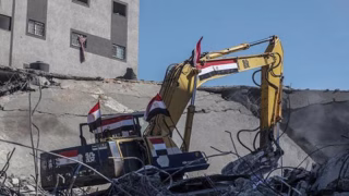 فرق مصرية تعمل في غزة للمساعدة في انتشال جثامين الرهائن