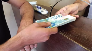 بنك في غزة يعلن فتح أبوابه للخدمات المصرفية فى هذا الموعد