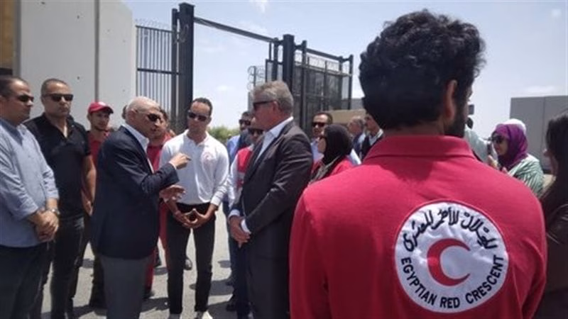 وفد برلماني دنماركي يتفقد معبر رفح البري