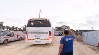 الصحة العالمية تقود إجلاء طبيا لإجمالي 41 مريضا في حالة حرجة من قطاع غزة