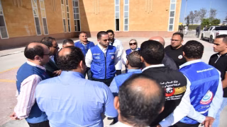 نائب وزير الصحة المصرية يتفقد ميناء رفح لضمان جاهزية الخدمات الطبية والطوارئ