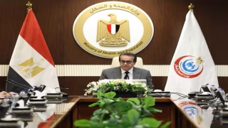 وزير الصحة المصري يستعرض تنسيق الجهود لتقديم خدمات صحية لمرضى فلسطينيين