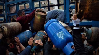 هيئة البترول والغاز توضح آلية توزيع الغاز وتعلن عن أعداد الشاحنات الواردة- مرفق رابط التسجيل