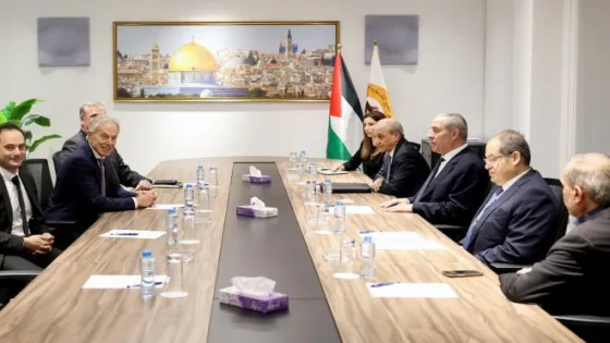 تفاصيل اجتماع حسين الشيخ مع بلير ومسؤول أمريكي في رام الله