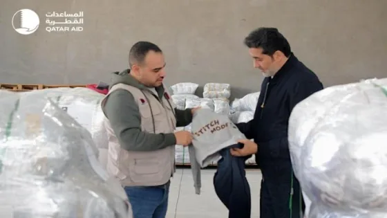 بالصور: قطر تُجهّز الدفعة الأولى من ملابس الشتاء لأهالي غزة