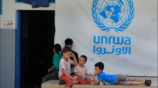 الكنيست يُصادق نهائيا على منع تزويد الكهرباء والمياه لمنشآت الأونروا