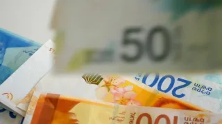 تحركات فلسطينية لفك احتجاز أموال المقاصة وصرف رواتب الموظفين