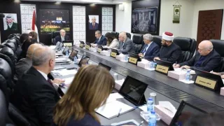 الحكومة الفلسطينية تُصدر مجموعة من القرارات الجديدة عقب جلستها الأسبوعية