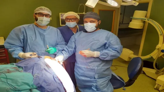 إنجاز طبي جديد يقوده الطبيب “الهوبي” داخل غزة