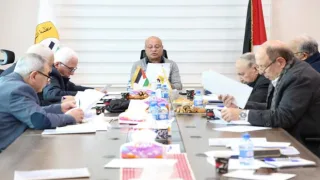 اللجنة التنفيذية تطالب الأونروا بالتراجع عن قرارات الفصل الجماعي