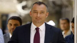 ملادينوف يعلن اتفاقًا مبدئيًا لتهيئة الأجواء لإعادة فتح معبر رفح