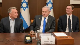 نتنياهو وويتكوف وكوشنر يناقشون المرحلة الثانية في غزة وترتيبات فتح معبر رفح