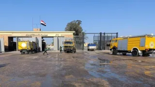 إسرائيل تعلن استئناف العمل في معبر رفح بالاتجاهين يوم الأحد