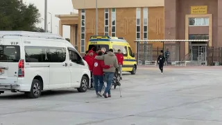 الهلال الأحمر المصري يسيّر قافلة مساعدات «زاد العزة» 133 ويواصل خدماته الإغاثية لمرضى غزة