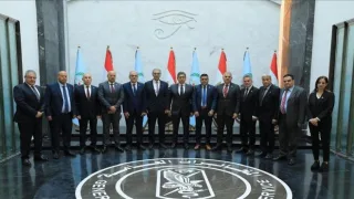 لجنة إدارة غزة تتفقد معبر رفح ومستشفى العريش ومراكز الإغاثة