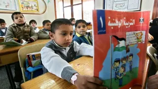 “التعليم” تُفنّد ادعاءات تحريف المناهج وتكشف عن نظام جديد لامتحان “التوجيهي”