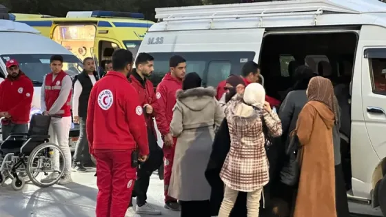 معبر رفح يستقبل دفعة جديدة من الفلسطينيين العائدين من مصر إلى غزة