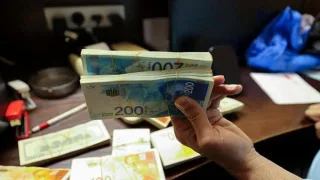 المالية تعلن صرف رواتب الموظفين اليوم عن شهر 11/2025