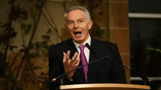 توني بلير يستعرض تحديات استقرار غزة وخطة نزع السلاح والتحالف الدولي