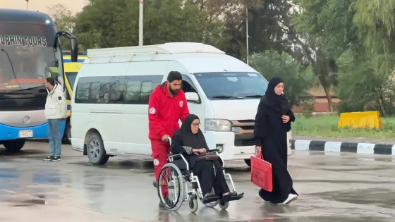 معبر رفح البري يستقبل الدفعة 18 من العائدين الفلسطينيين