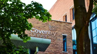 توحيد أقساط طلبة فلسطين مع نظرائهم المصريين في جامعتي «كوفنتري» و«نوفا»