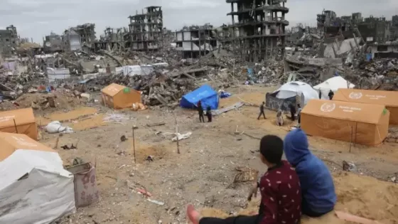 بحسب «رويترز» شركة «مسعود وعلي للمقاولات» في غزة توقع عقد إنشاء مجمع سكني جديد بمدينة رفح