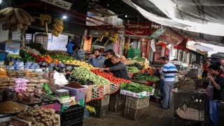 بعد التطورات الأخيرة– قائمة بأسماء المحلات التجارية التي أغلقت فروعها بقطاع غزة