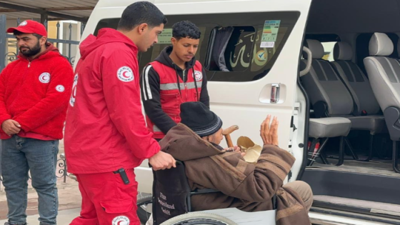 وصول الدفعة الـ18 من العائدين من مصر عبر معبر رفح إلى غزة