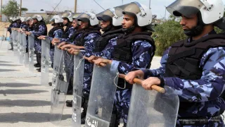 صحيفة عبرية تكشف آلية اختيار الدفعة الأولى من شرطة «التكنوقراط» للعمل في قطاع غزة