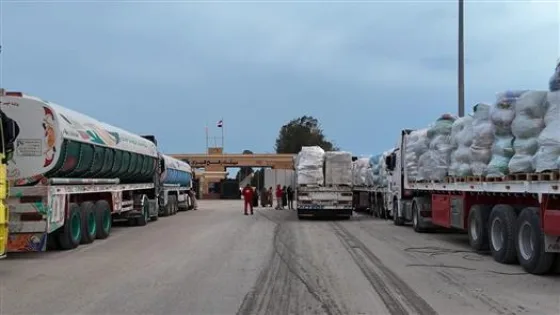 الهلال الأحمر المصري يطلق قافلة «زاد العزة» 158 لدعم غزة