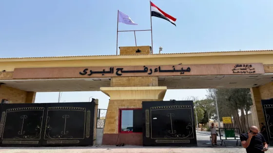 مطالبات بتوسيع حركة السفر عبر معبر رفح وتحسين التنقل