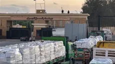 تحرك دفعة جديدة من شاحنات المساعدات إلى قطاع غزة