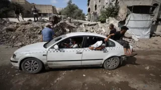 شروط استئناف إصدار الرخص الاستكمالية في غزة وعودة خدمات النقل في خان يونس وفق آلية جديدة