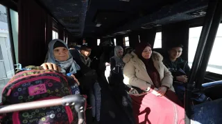 الهلال الأحمر الفلسطيني يقود إجلاء المرضى عبر معبر رفح بعد استئناف العمل