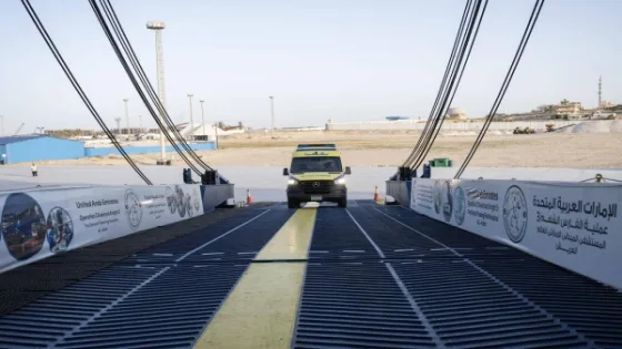 المستشفى الإماراتي العائم بالعريش يستقبل دفعة جديدة من المرضى القادمين من غزة