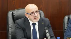 سلامة: الحكومة مستمرة في تقديم الخدمات وصرف جزء من الرواتب رغم شح الموارد