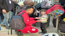 الهلال الأحمر المصري يعلن وصول الدفعة الـ36 من جرحى ومرضى قطاع غزة