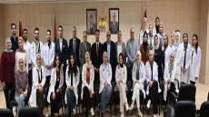 سفارة فلسطين بالقاهرة تنظم الامتحانات الشفوية لطلبة طب جامعة الأزهر في غزة