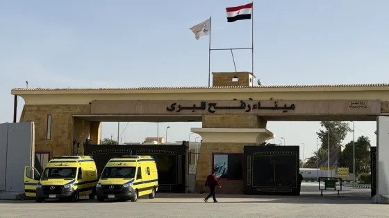 سفارة فلسطين بالقاهرة توضح آلية العودة إلى قطاع غزة وتحذر من استغلال المواطنين