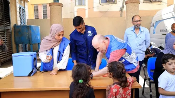 الأونروا تحدد أماكن تطعيم طلبة الصفين الأول والتاسع في غزة والشمال