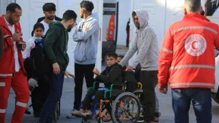 وصول دفعة جديدة من العائدين الفلسطينيين إلى غزة عبر معبر رفح