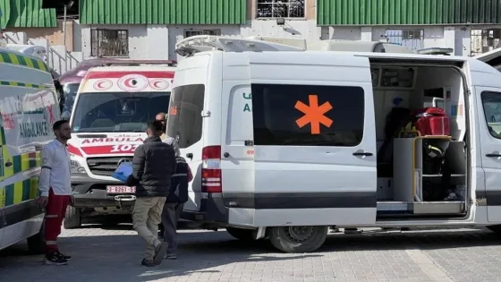 دفعة جديدة من مرضى غزة تغادر عبر معبر رفح لتلقي العلاج