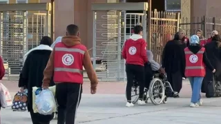 معبر رفح البري يستقبل دفعة جديدة من الفلسطينيين العائدين إلى قطاع غزة